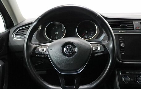 Volkswagen Tiguan II, 2019 год, 2 275 000 рублей, 13 фотография