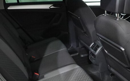 Volkswagen Tiguan II, 2019 год, 2 275 000 рублей, 22 фотография