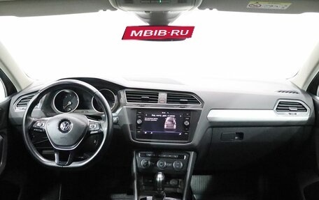 Volkswagen Tiguan II, 2019 год, 2 275 000 рублей, 11 фотография