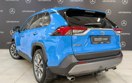 Toyota RAV4, 2020 год, 3 250 000 рублей, 7 фотография