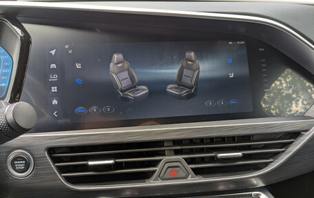Geely Tugella FY11, 2024 год, 3 300 000 рублей, 26 фотография