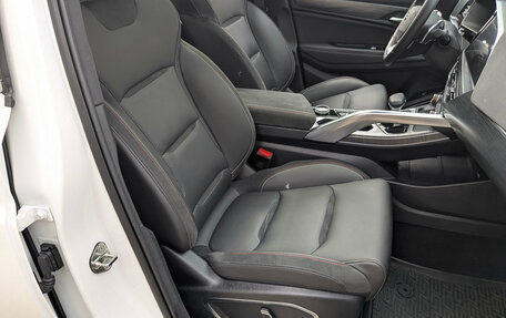 Geely Tugella FY11, 2024 год, 3 300 000 рублей, 23 фотография