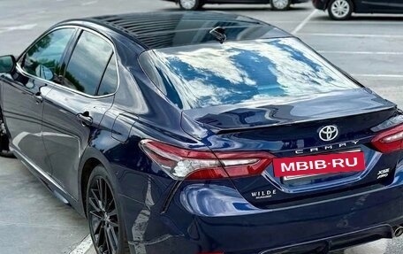 Toyota Camry, 2021 год, 1 975 000 рублей, 5 фотография