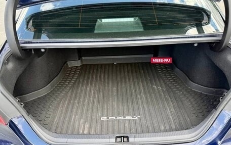 Toyota Camry, 2021 год, 1 975 000 рублей, 11 фотография
