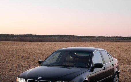 BMW 3 серия, 2004 год, 630 000 рублей, 1 фотография