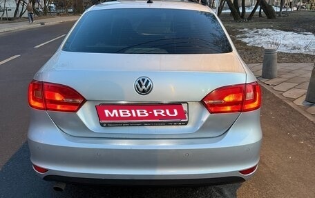 Volkswagen Jetta VI, 2013 год, 850 000 рублей, 1 фотография