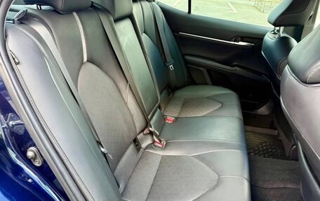 Toyota Camry, 2021 год, 1 975 000 рублей, 18 фотография