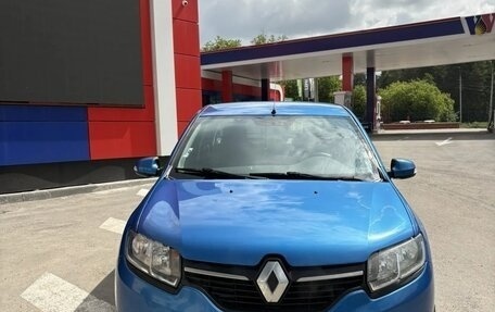 Renault Logan II, 2015 год, 650 000 рублей, 5 фотография