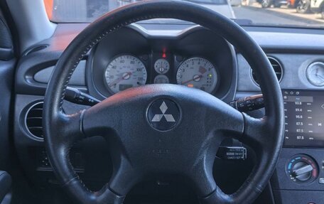 Mitsubishi Outlander III рестайлинг 3, 2003 год, 729 000 рублей, 7 фотография