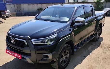 Toyota Hilux VIII, 2020 год, 3 500 000 рублей, 2 фотография