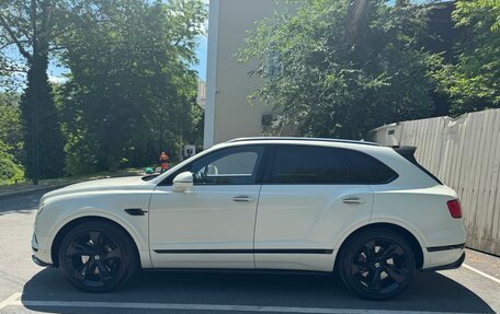 Bentley Bentayga I, 2017 год, 10 500 000 рублей, 3 фотография