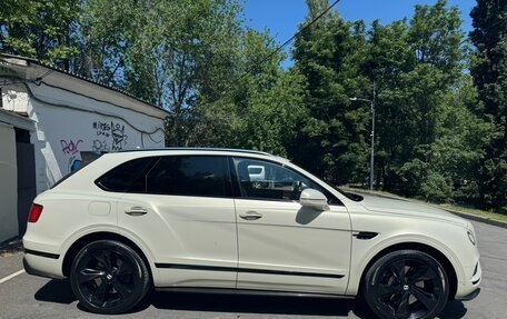 Bentley Bentayga I, 2017 год, 10 500 000 рублей, 4 фотография