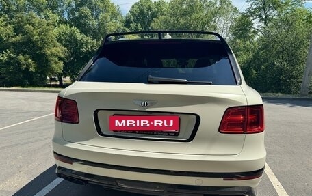 Bentley Bentayga I, 2017 год, 10 500 000 рублей, 2 фотография