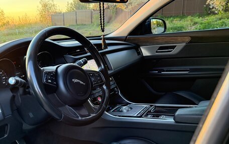 Jaguar XF II, 2016 год, 2 150 000 рублей, 18 фотография