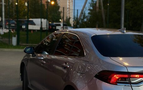 Toyota Corolla, 2020 год, 2 300 000 рублей, 3 фотография