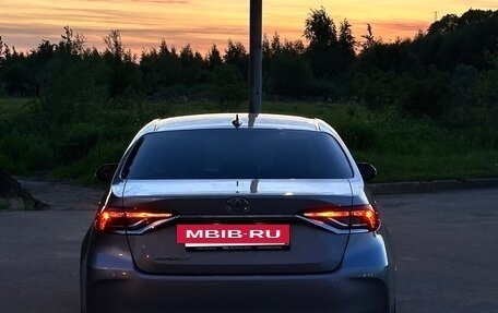 Toyota Corolla, 2020 год, 2 300 000 рублей, 4 фотография