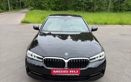 BMW 5 серия, 2023 год, 6 000 000 рублей, 3 фотография