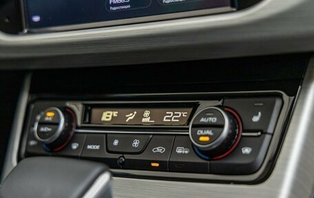 Geely Atlas I, 2019 год, 1 698 000 рублей, 33 фотография