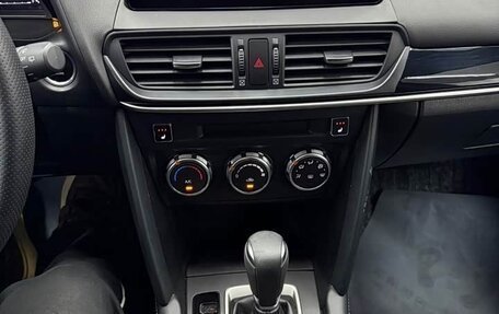 Mazda CX-4, 2022 год, 1 830 000 рублей, 13 фотография