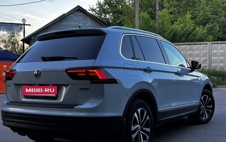 Volkswagen Tiguan II, 2019 год, 2 450 000 рублей, 8 фотография