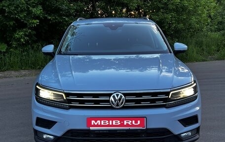 Volkswagen Tiguan II, 2019 год, 2 450 000 рублей, 3 фотография