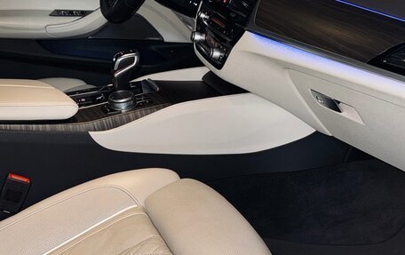 BMW 5 серия, 2018 год, 4 590 000 рублей, 11 фотография