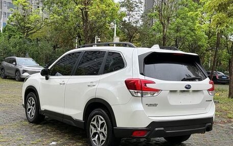 Subaru Forester, 2022 год, 2 650 000 рублей, 4 фотография