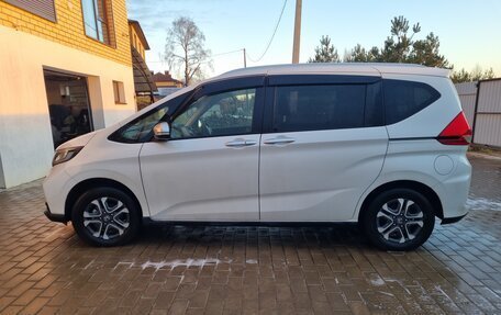 Honda Freed II, 2022 год, 2 150 000 рублей, 23 фотография