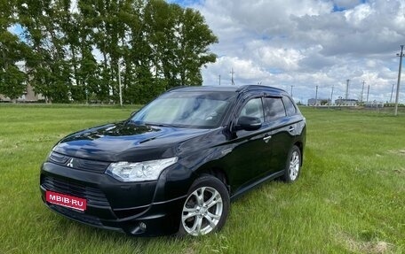 Mitsubishi Outlander III рестайлинг 3, 2013 год, 1 849 000 рублей, 1 фотография