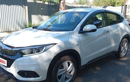 Honda Vezel, 2021 год, 2 150 000 рублей, 4 фотография