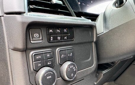 Chevrolet Tahoe IV, 2024 год, 12 900 000 рублей, 26 фотография