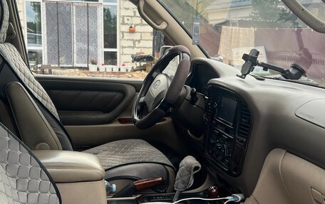 Toyota Land Cruiser 100 рестайлинг 2, 2000 год, 1 500 000 рублей, 11 фотография