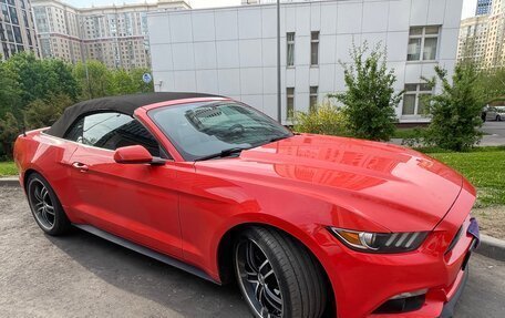 Ford Mustang VI рестайлинг, 2016 год, 3 200 000 рублей, 3 фотография
