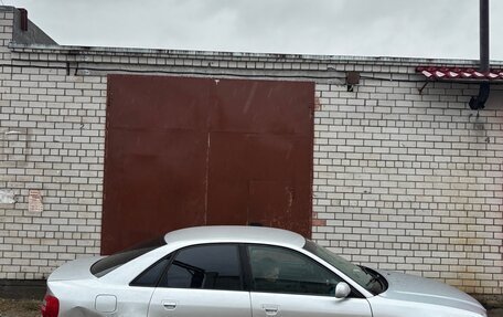 Audi A4, 1998 год, 260 000 рублей, 6 фотография