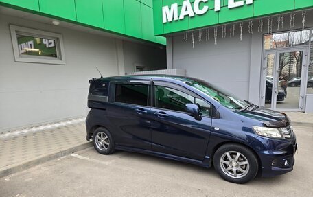 Honda Freed I, 2010 год, 1 250 000 рублей, 8 фотография