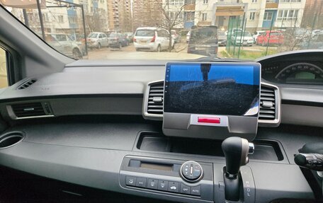 Honda Freed I, 2010 год, 1 250 000 рублей, 16 фотография