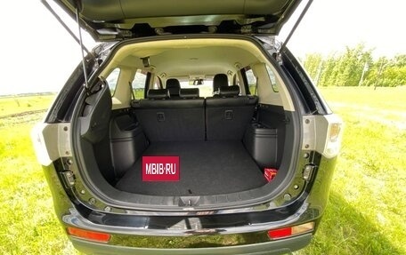 Mitsubishi Outlander III рестайлинг 3, 2013 год, 1 849 000 рублей, 19 фотография