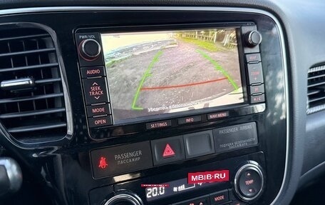 Mitsubishi Outlander III рестайлинг 3, 2013 год, 1 849 000 рублей, 28 фотография