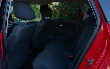 Volkswagen Polo VI (EU Market), 2012 год, 970 000 рублей, 34 фотография