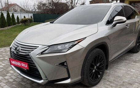 Lexus RX IV рестайлинг, 2019 год, 3 720 000 рублей, 2 фотография