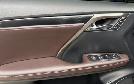 Lexus RX IV рестайлинг, 2019 год, 3 720 000 рублей, 16 фотография