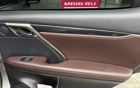 Lexus RX IV рестайлинг, 2019 год, 3 720 000 рублей, 13 фотография