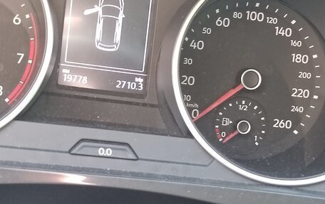 Volkswagen Tiguan II, 2017 год, 2 250 000 рублей, 4 фотография