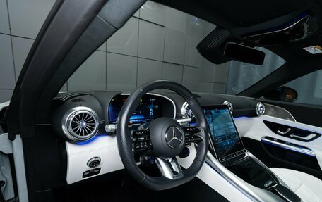 Mercedes-Benz AMG GT, 2024 год, 24 000 000 рублей, 18 фотография