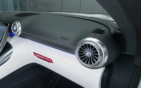 Mercedes-Benz AMG GT, 2024 год, 24 000 000 рублей, 23 фотография