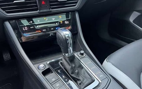 Volkswagen Bora, 2022 год, 1 600 000 рублей, 11 фотография