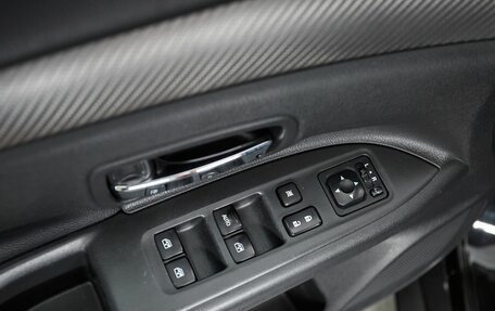 Mitsubishi Outlander III рестайлинг 3, 2015 год, 1 649 000 рублей, 10 фотография