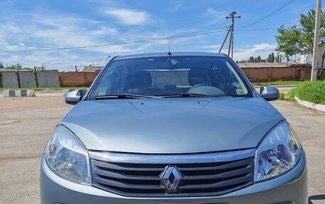 Renault Sandero I, 2012 год, 650 000 рублей, 1 фотография