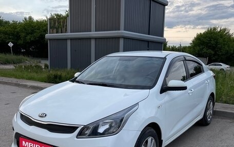 KIA Rio IV, 2018 год, 1 200 000 рублей, 1 фотография