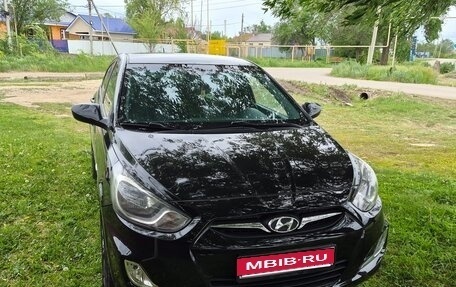 Hyundai Solaris II рестайлинг, 2011 год, 720 000 рублей, 1 фотография